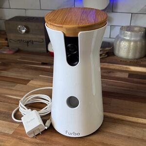 Furbo White Pet Camera with Treat Dispenser